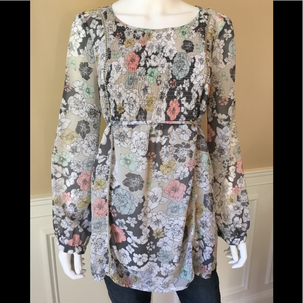 🌟SALE Motherhood Maternity floral blouse top